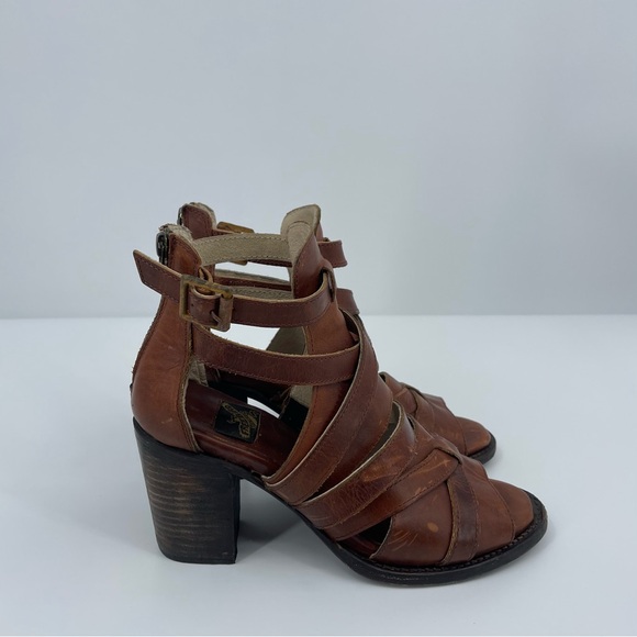 Freebird Claw Cognac Heeled Sandals Size 9 - Picture 7 of 10